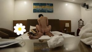 Đi chơi gái gặp ngay em đào 2k7 non mởn